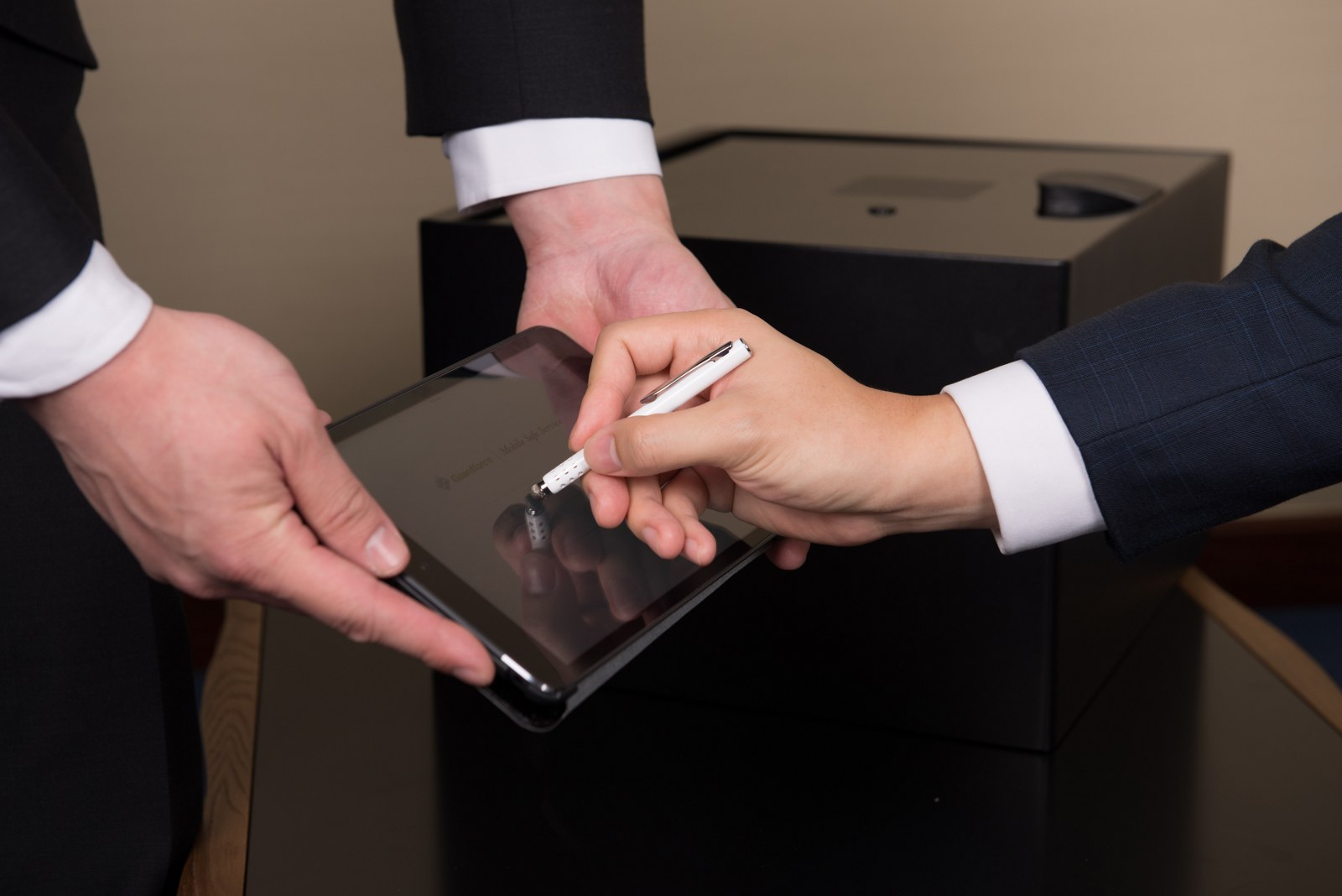 Mobile Safe Box (Door to Door).